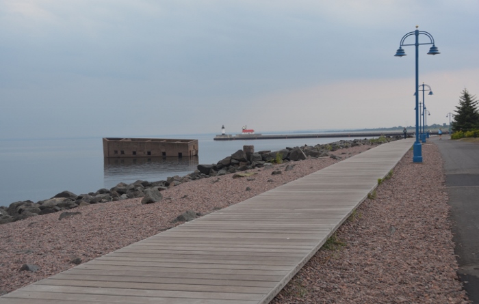 duluth lakewalk